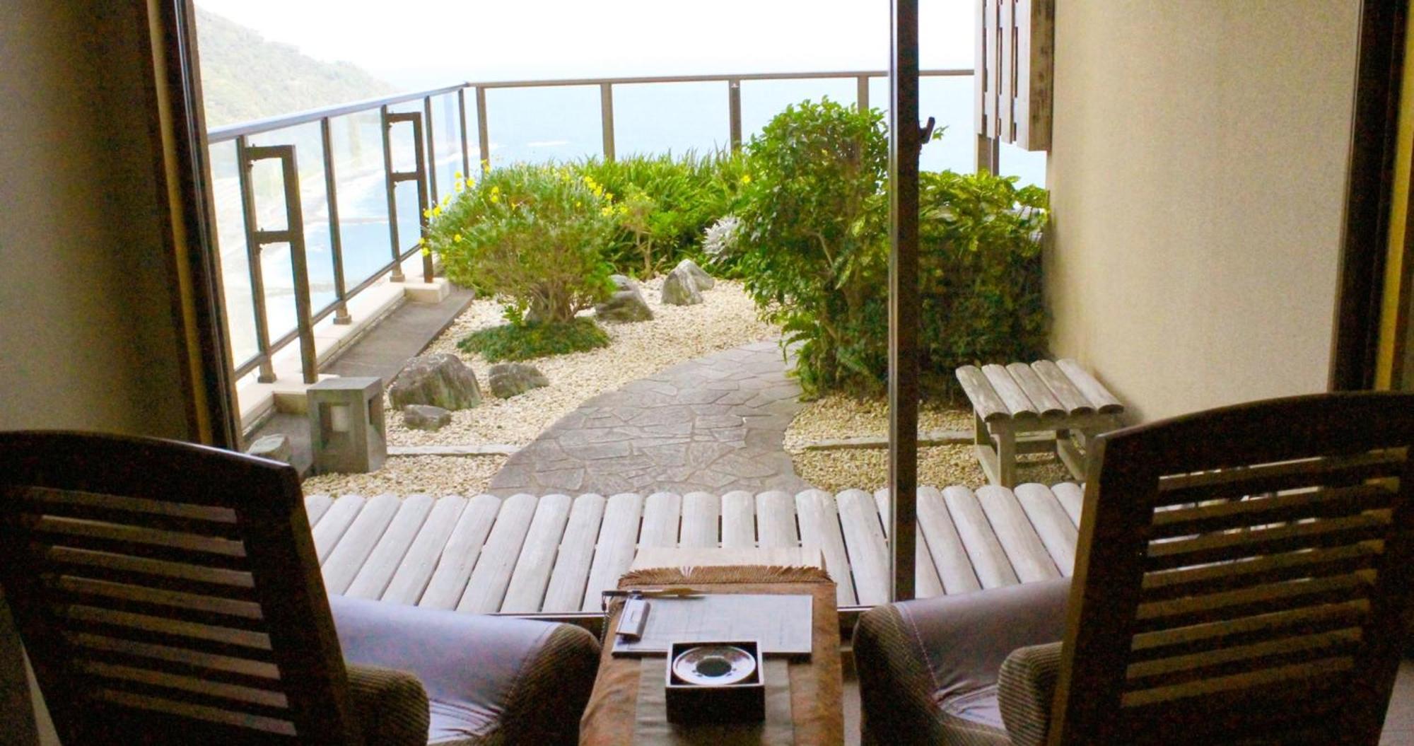 Izu Retreat By Onko Chishin ฮิกาชิอิซุ ภายนอก รูปภาพ